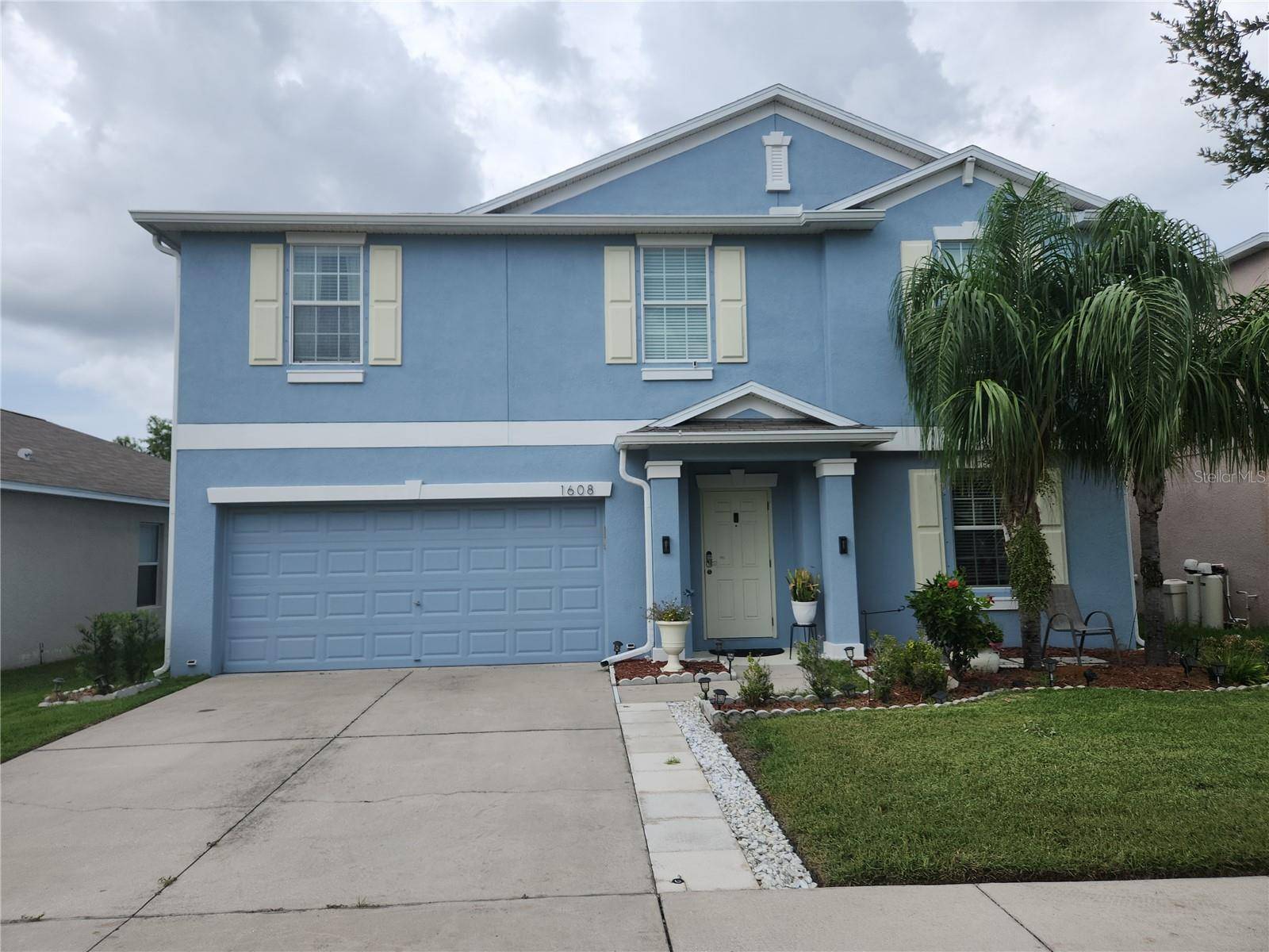 Ruskin, FL 33570,1608 REDMOND BROOK LN