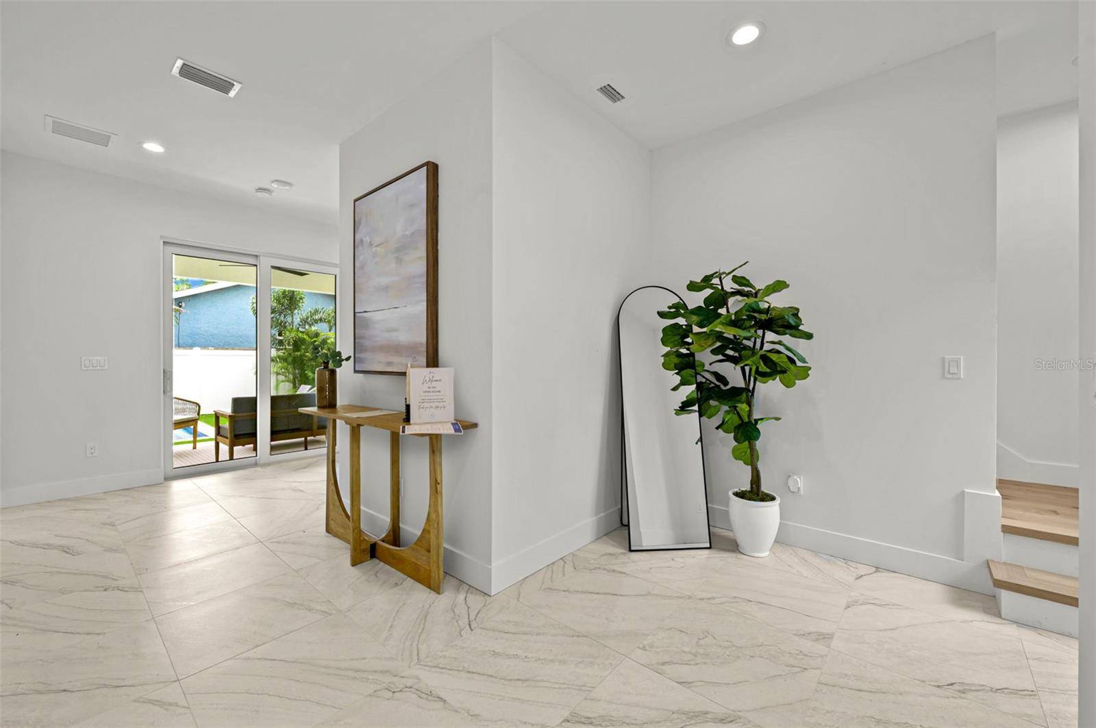 Tampa, FL 33611,3228 W OAKELLAR AVE