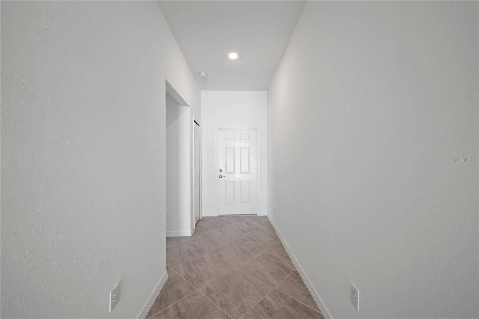 Rotonda West, FL 33947,110 LEISURE PL