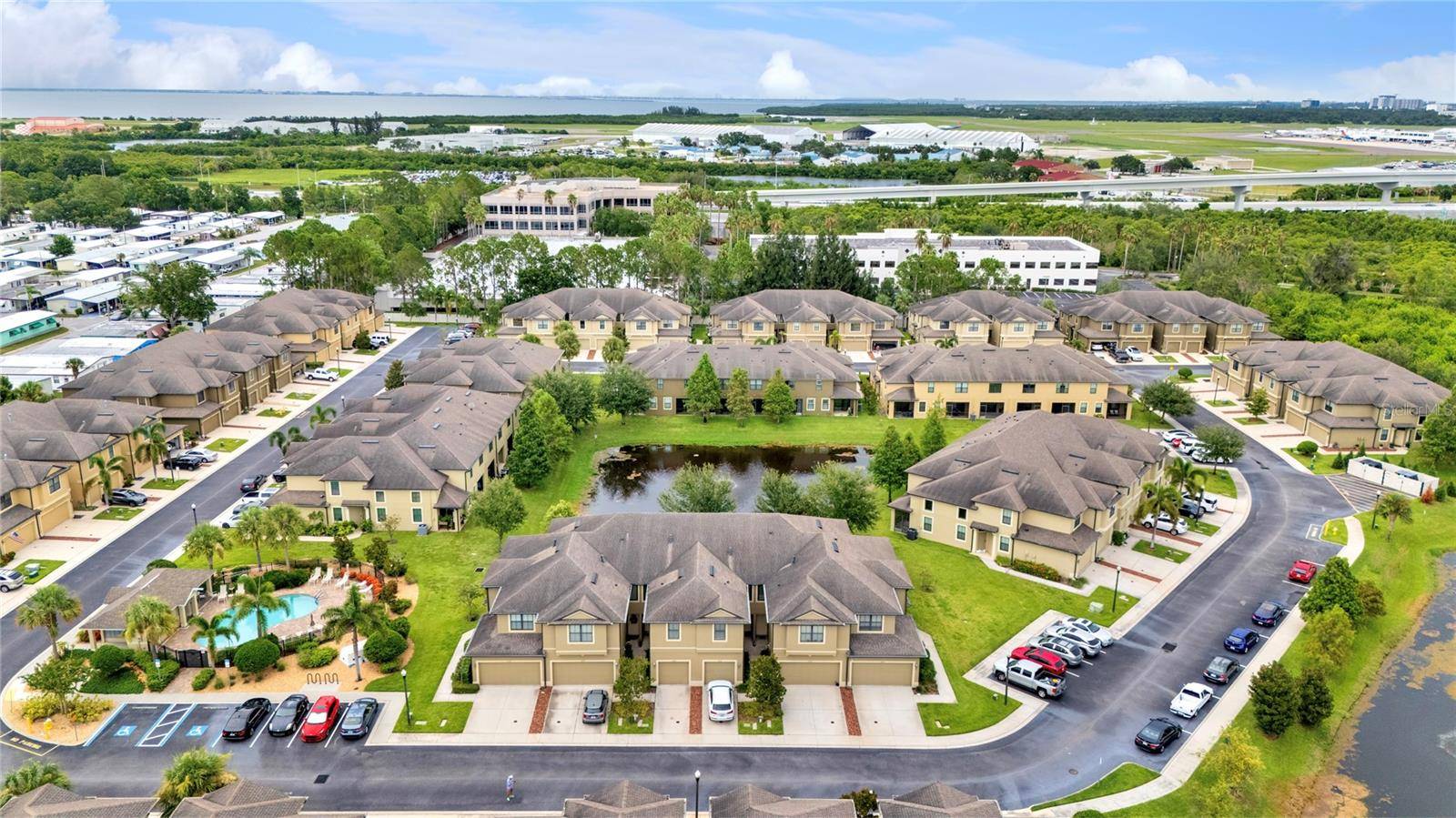 Clearwater, FL 33760,5218 BAY ISLE CIR