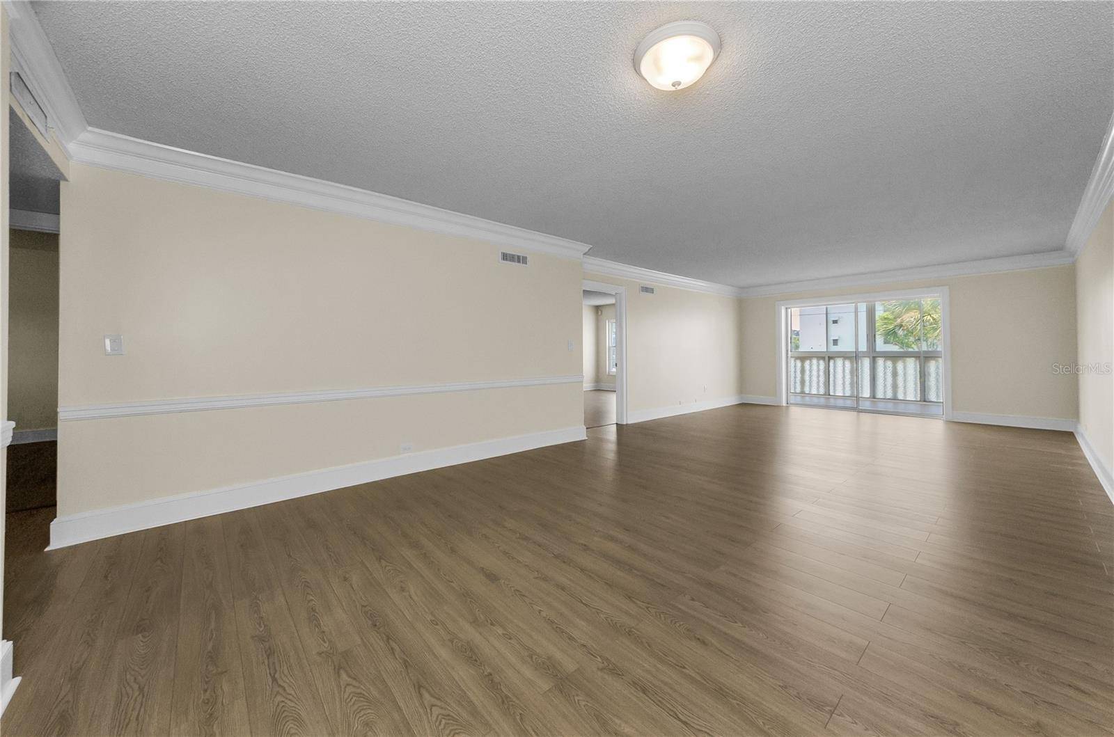 Belleair Bluffs, FL 33770,131 BLUFF VIEW DR #111