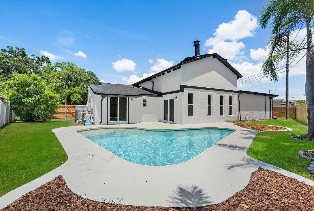 St Petersburg, FL 33710,520 60TH ST N