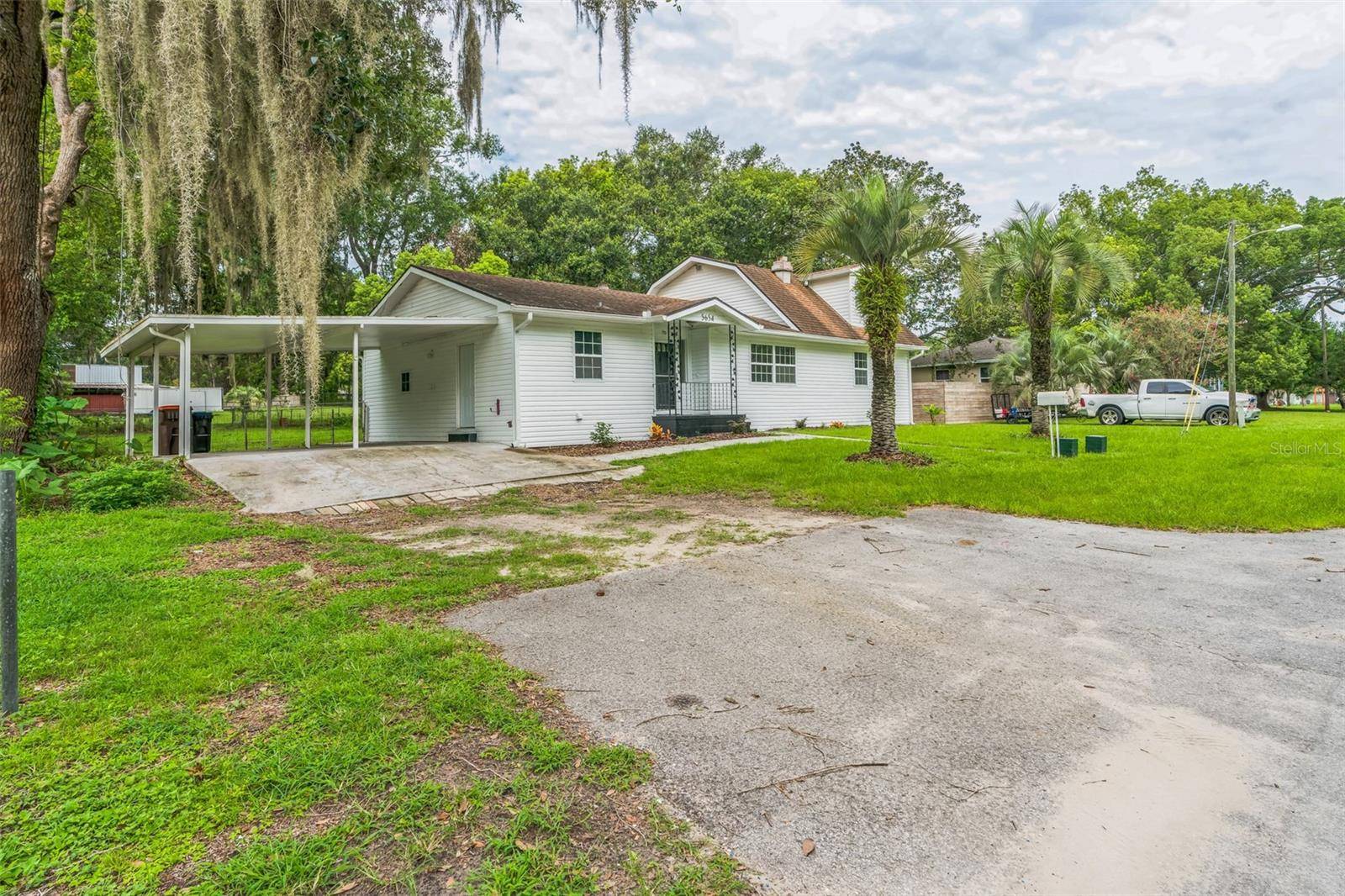 Belleview, FL 34420,5654 SE POINCIANA RD