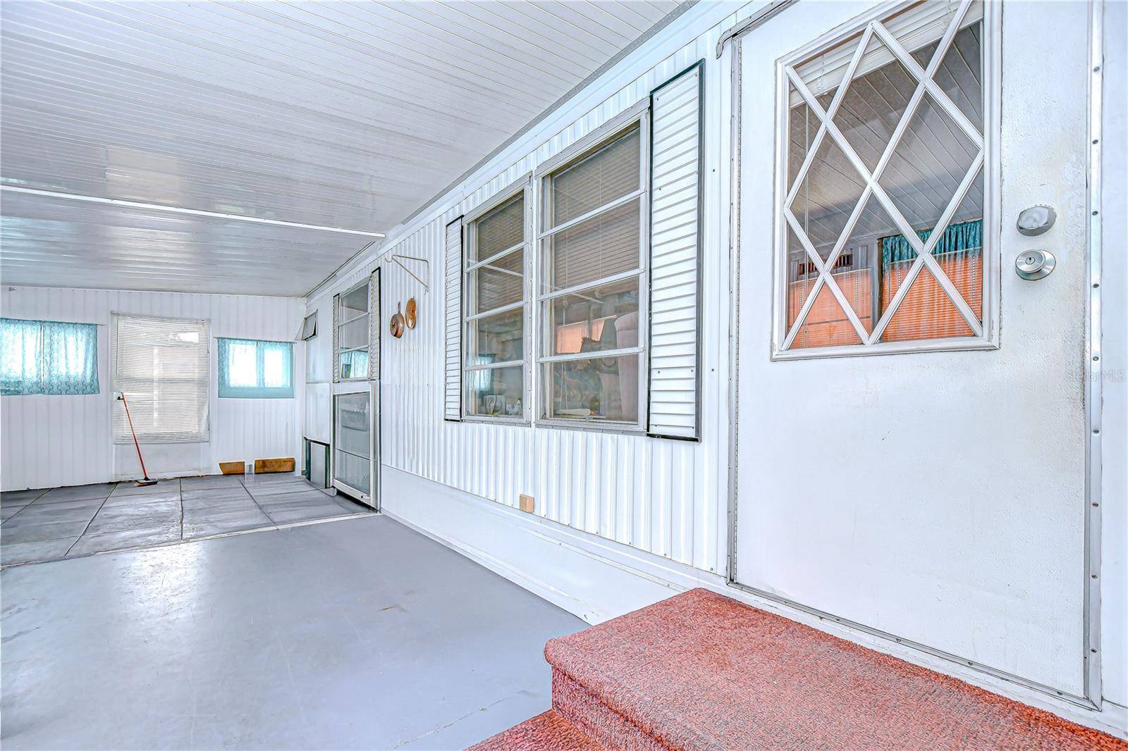Zephyrhills, FL 33542,6301 CONNECTICUT ST