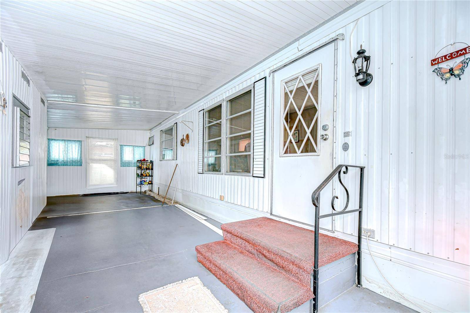 Zephyrhills, FL 33542,6301 CONNECTICUT ST