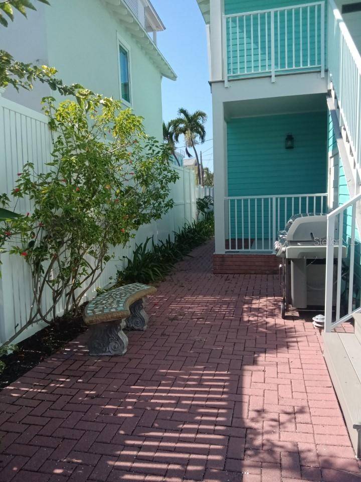 St Pete Beach, FL 33706,103 7TH AVE #B