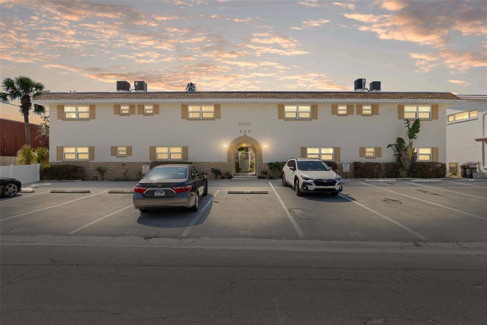 St Pete Beach, FL 33706,506 71ST AVE #7