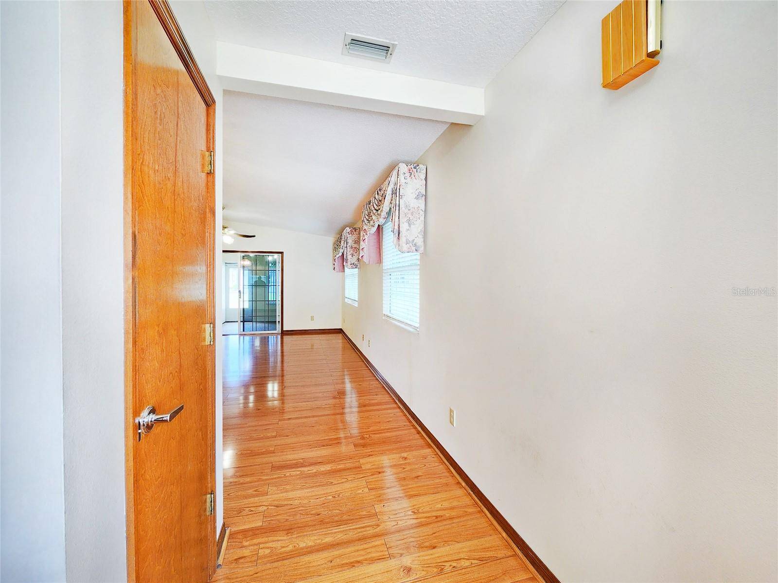 Zephyrhills, FL 33542,37347 DERBYSHIRE DR