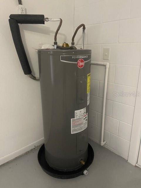 Tampa, FL 33624,4421 RANCHWOOD LN