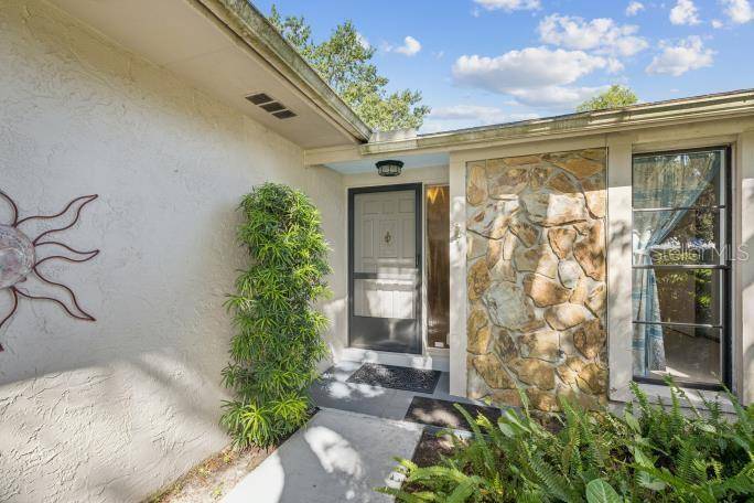 Tampa, FL 33624,12512 SUGAR PINE WAY