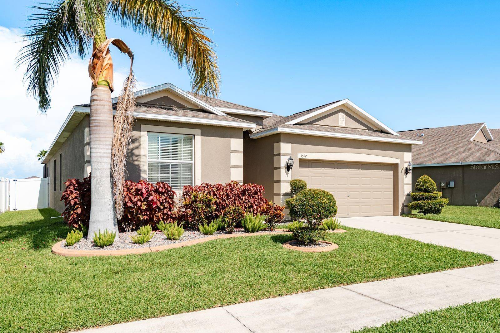 Ruskin, FL 33570,1512 LITTLE HAWK DR
