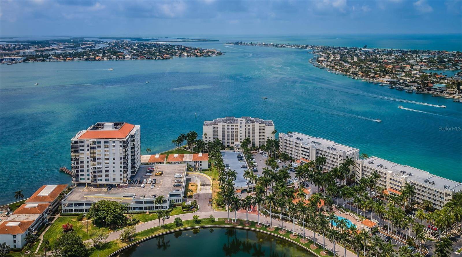 St Petersburg, FL 33715,6105 BAHIA DEL MAR CIR #187