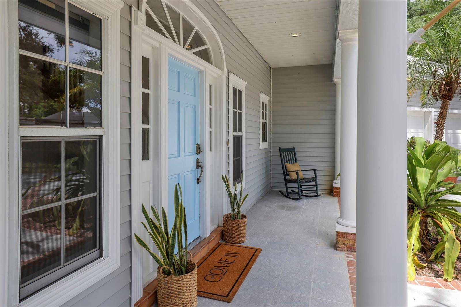 Largo, FL 33770,813 OLD CHARLESTON WAY