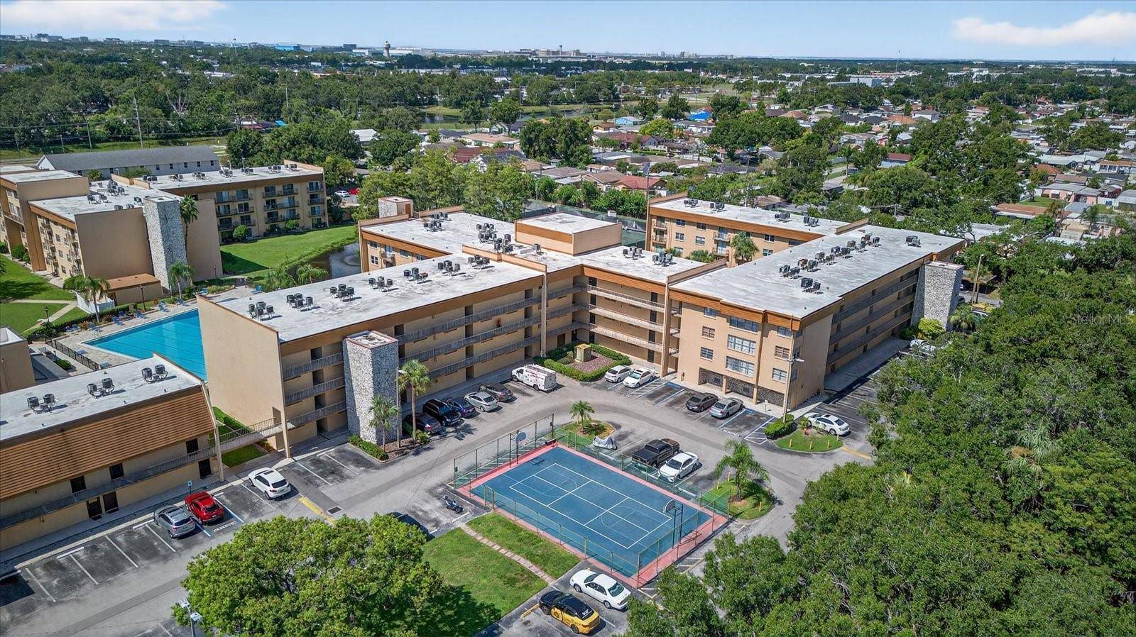 Tampa, FL 33614,5820 N CHURCH AVE #451