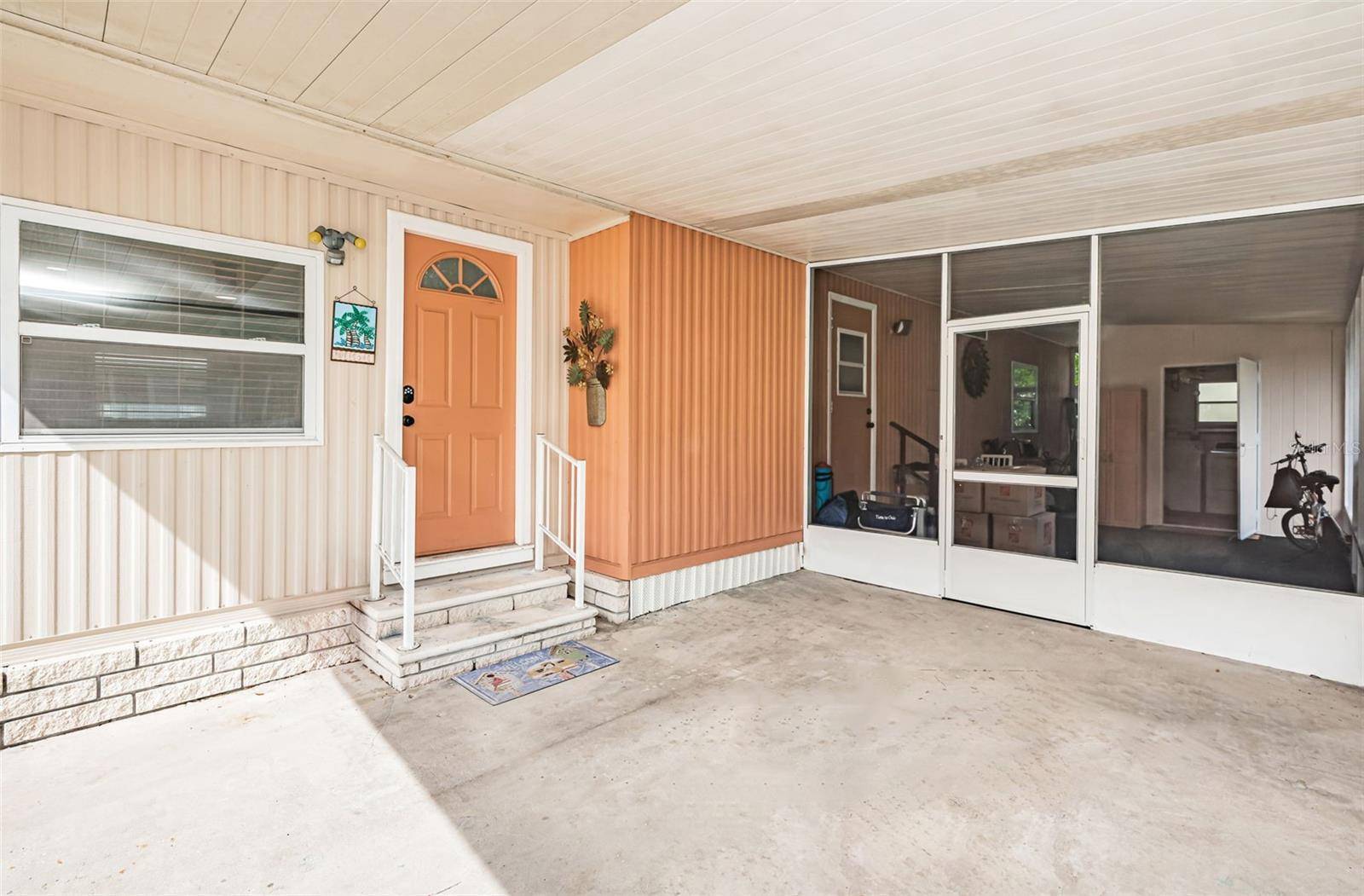 Palm Harbor, FL 34684,225 LAKE TARPON DR #22