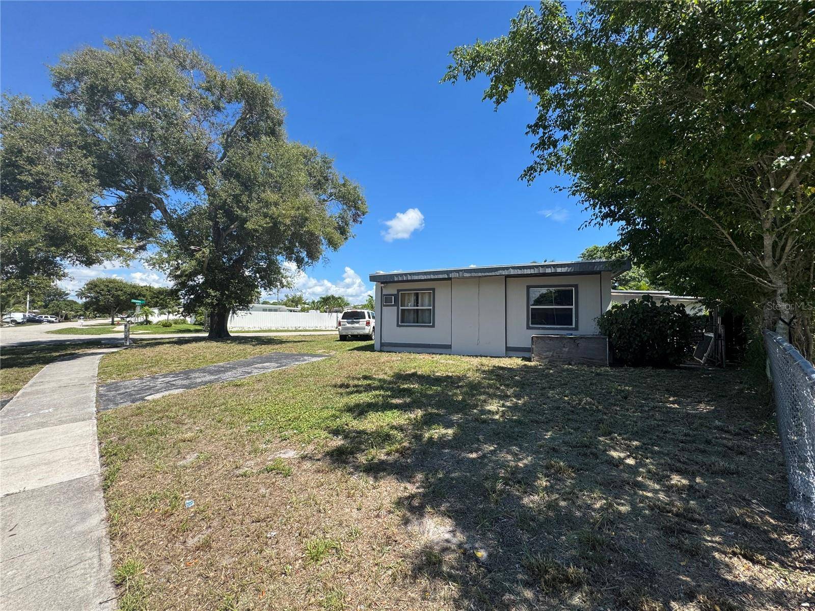 Lake Worth, FL 33462,408 CHEYENNE DR