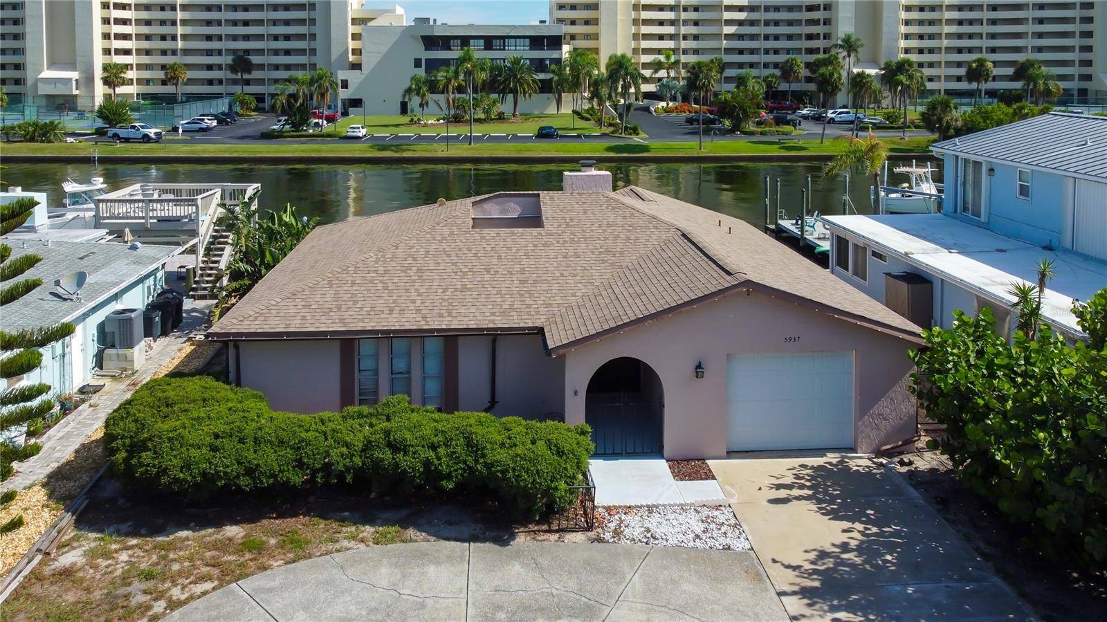 Hudson, FL 34667,5937 BEVERLY DR