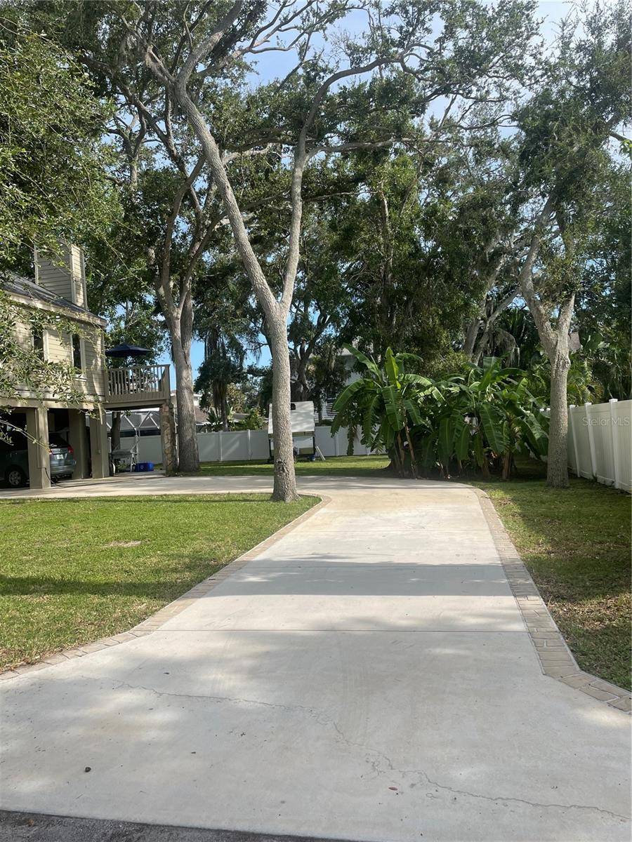 Seminole, FL 33776,13150 72ND TER