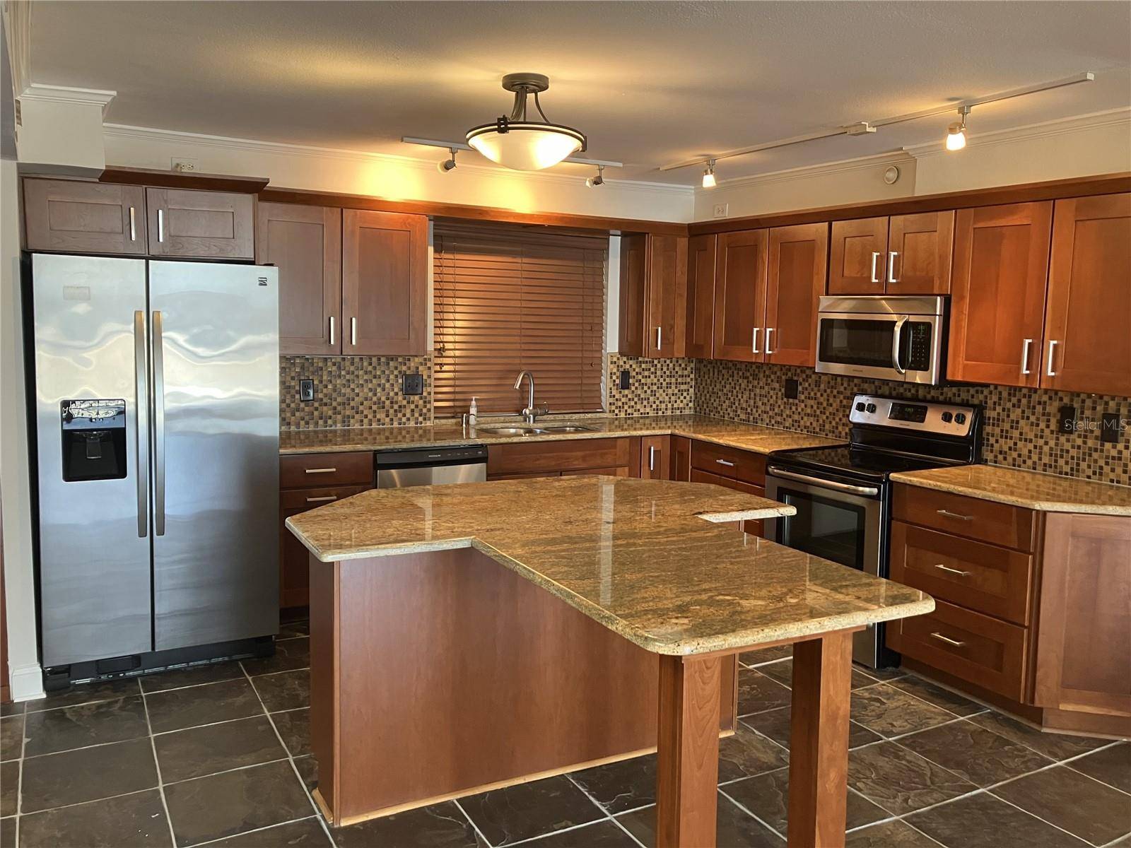 Tampa, FL 33602,201 W LAUREL ST #PH4