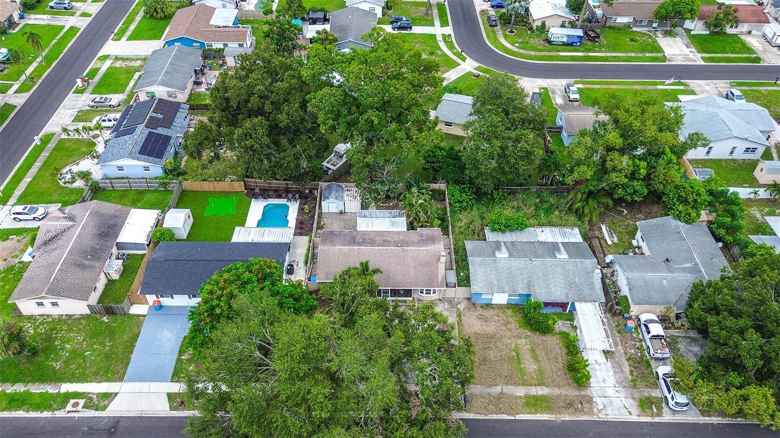 Seminole, FL 33777,8255 82ND AVE