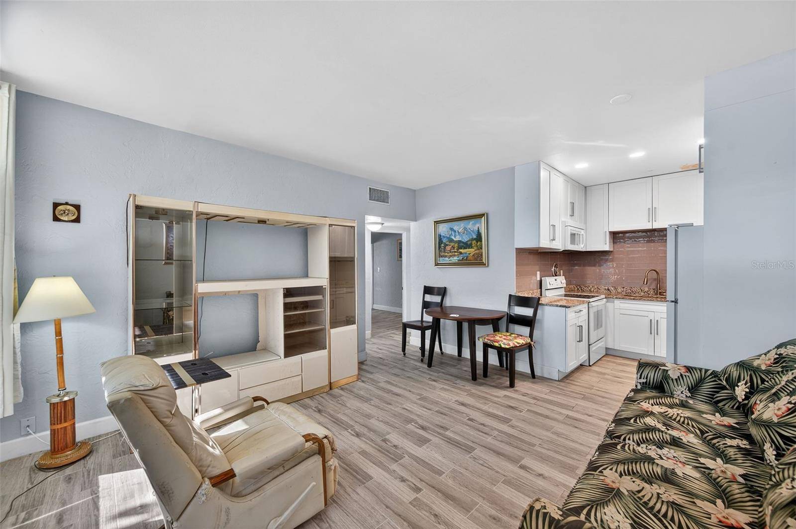 Kenneth City, FL 33709,4001 58TH ST N #14