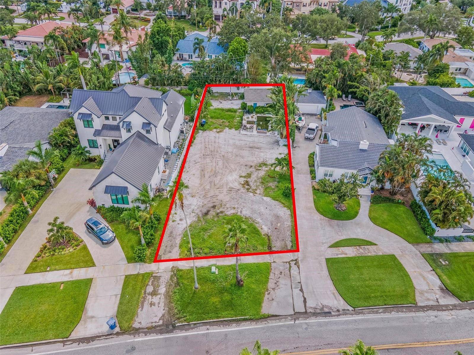 St Petersburg, FL 33704,827 SNELL ISLE BLVD NE