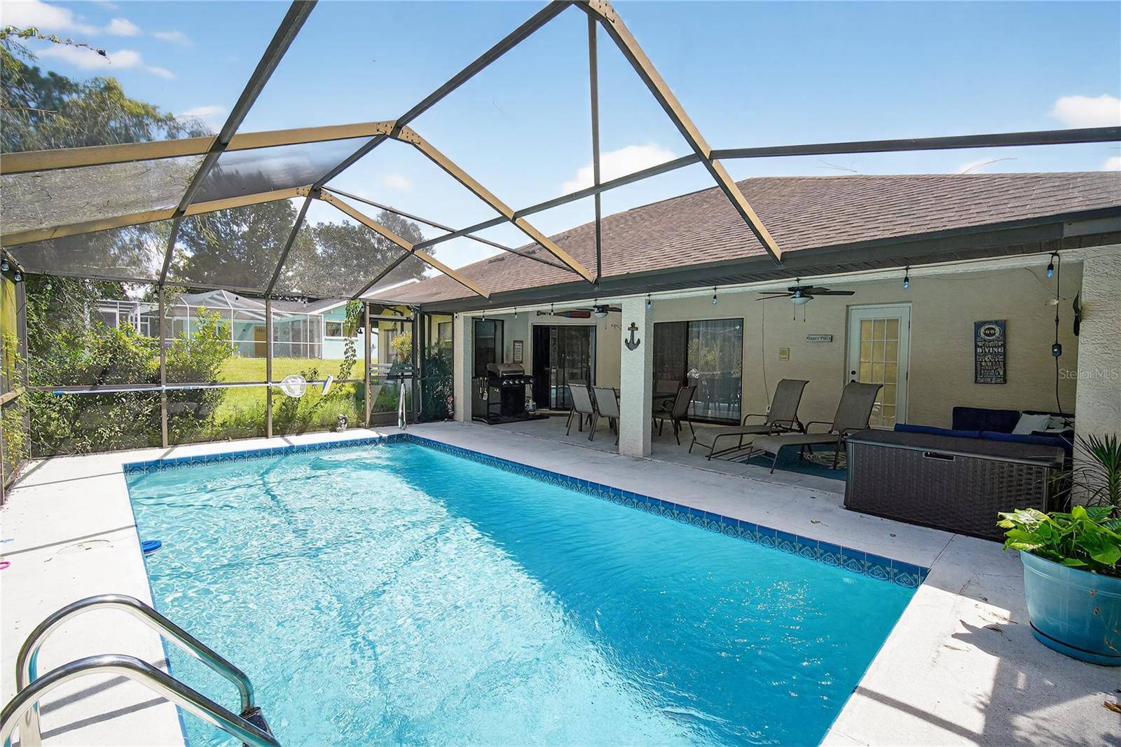 Weeki Wachee, FL 34613,8959 HERNANDO WAY