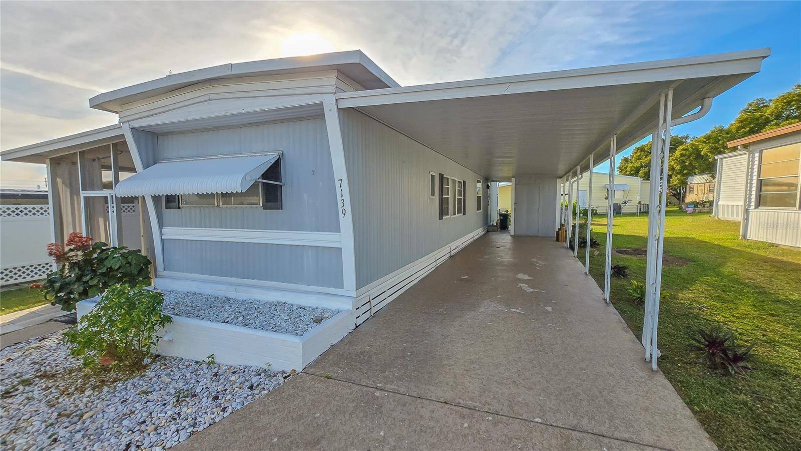 Zephyrhills, FL 33541,7139 EL CONQUISTADOR ST