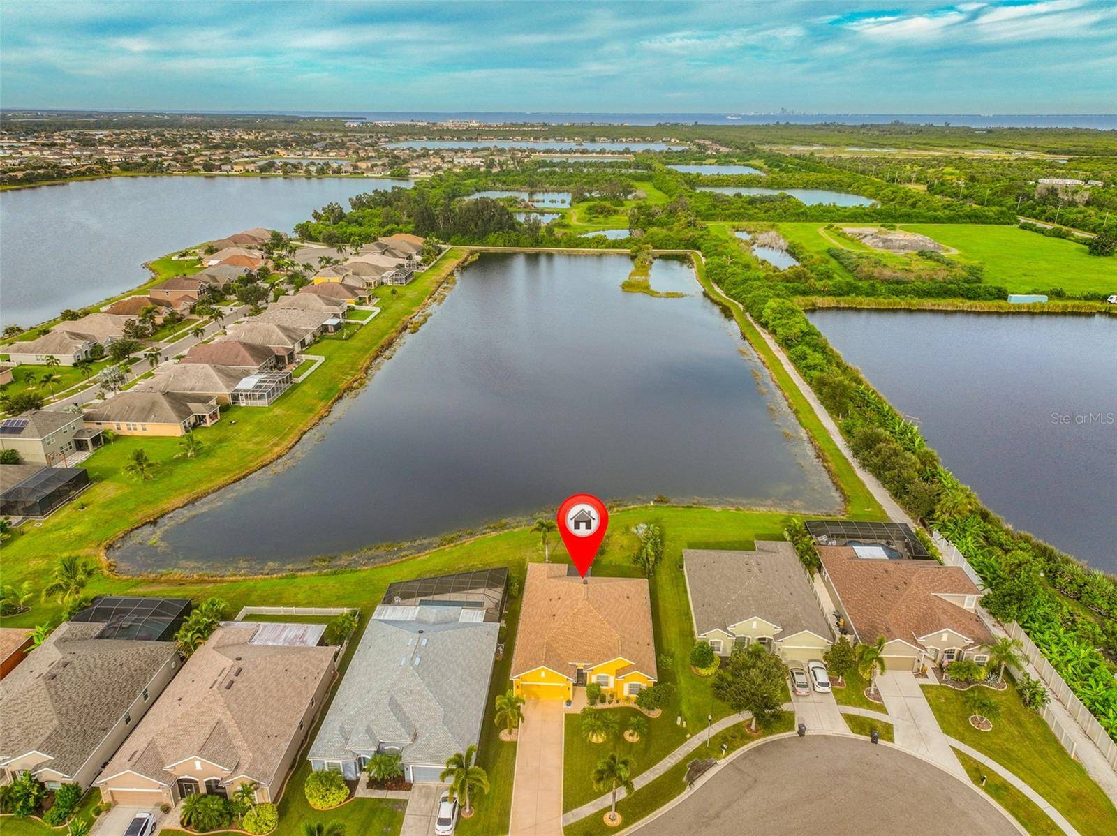 Ruskin, FL 33570,1516 YALE CASTLE CT