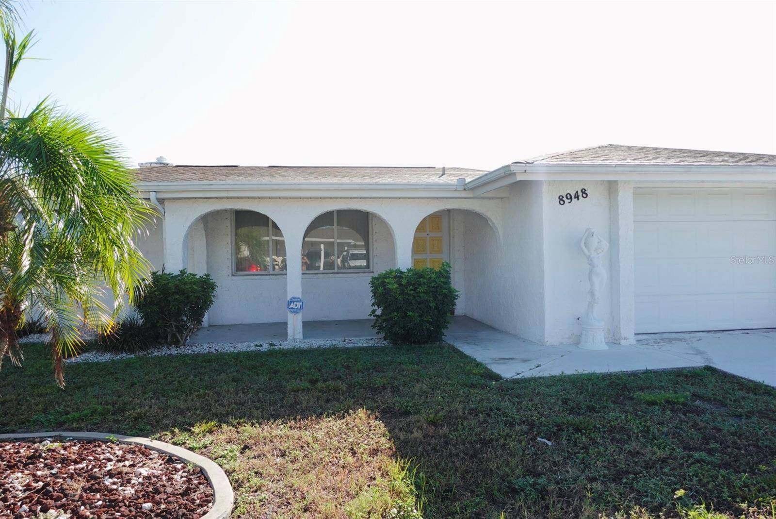 Port Richey, FL 34668,8948 SAINT REGIS LN