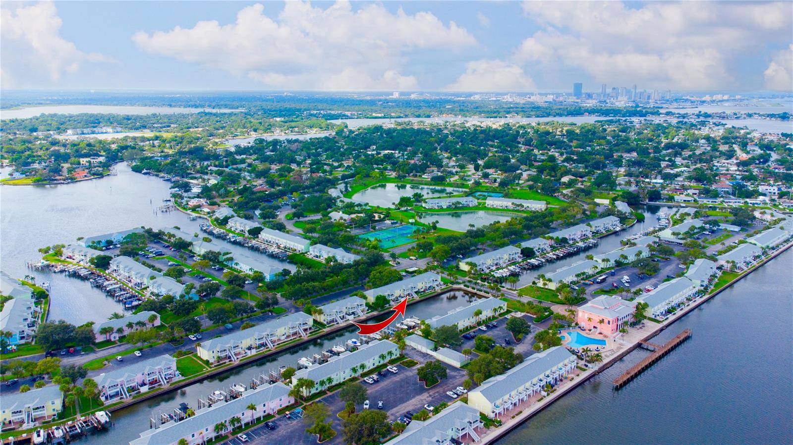 St Petersburg, FL 33705,5020 BEACH DR SE #C