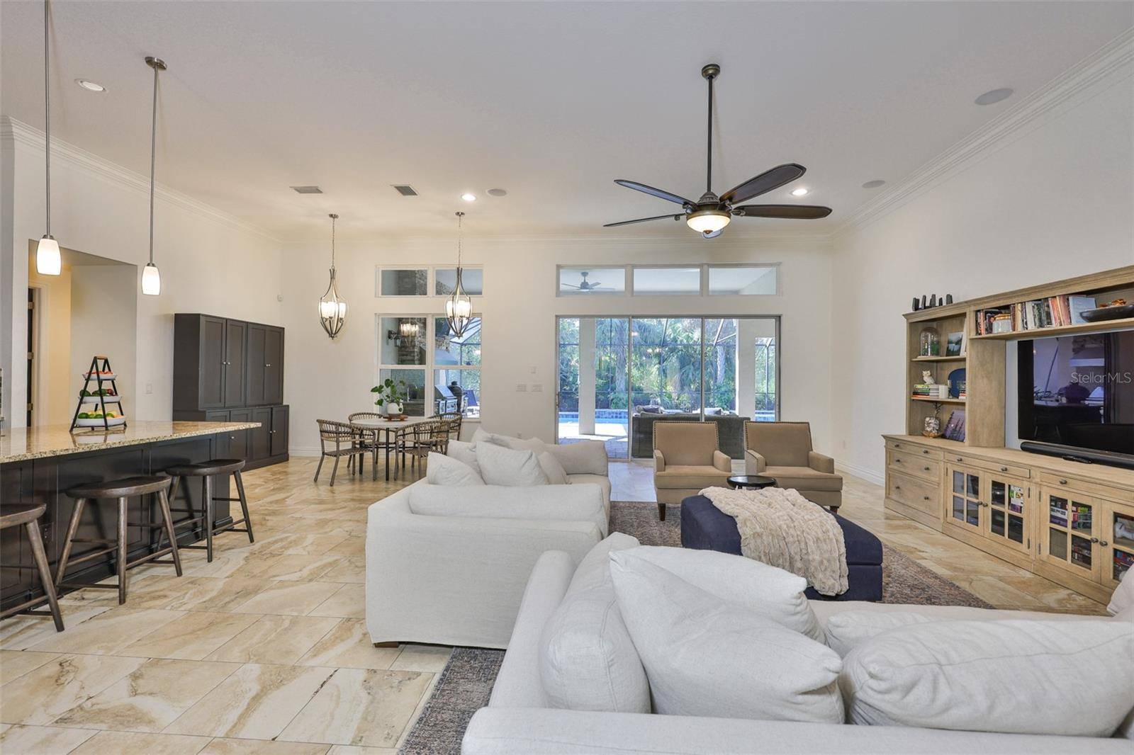 Lithia, FL 33547,15511 AVOCETVIEW CT