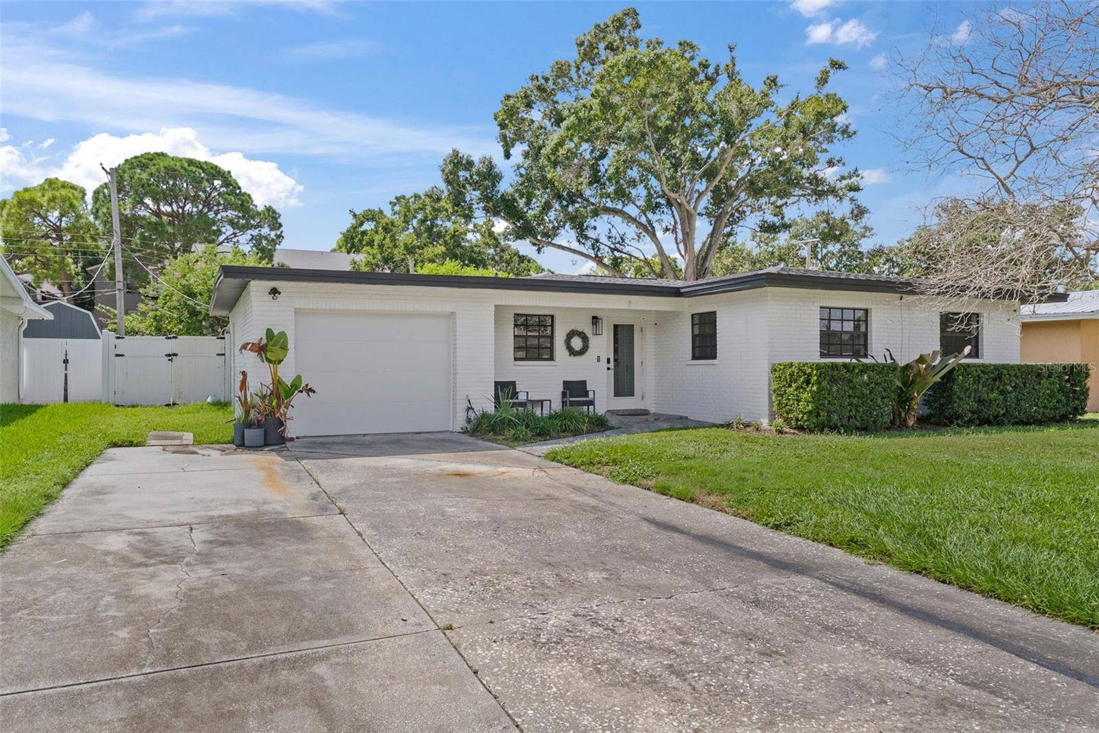 Tampa, FL 33611,4714 W OAKELLAR AVE