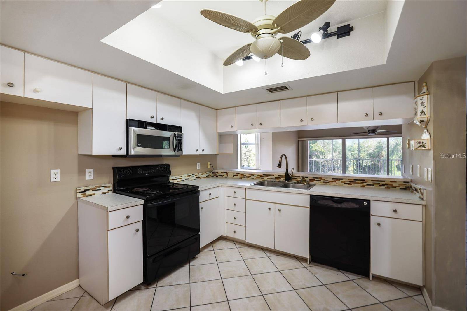 St Petersburg, FL 33708,6251 SHORELINE DR #2101