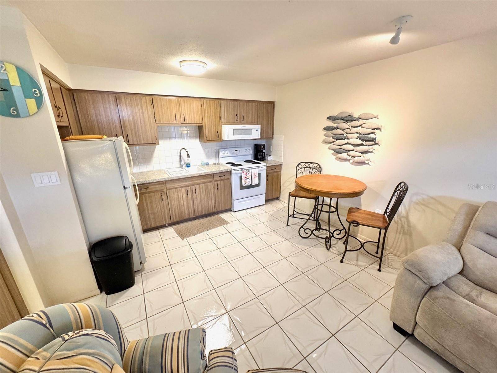 Holiday, FL 34691,4367 TAHITIAN GARDENS CIR #B