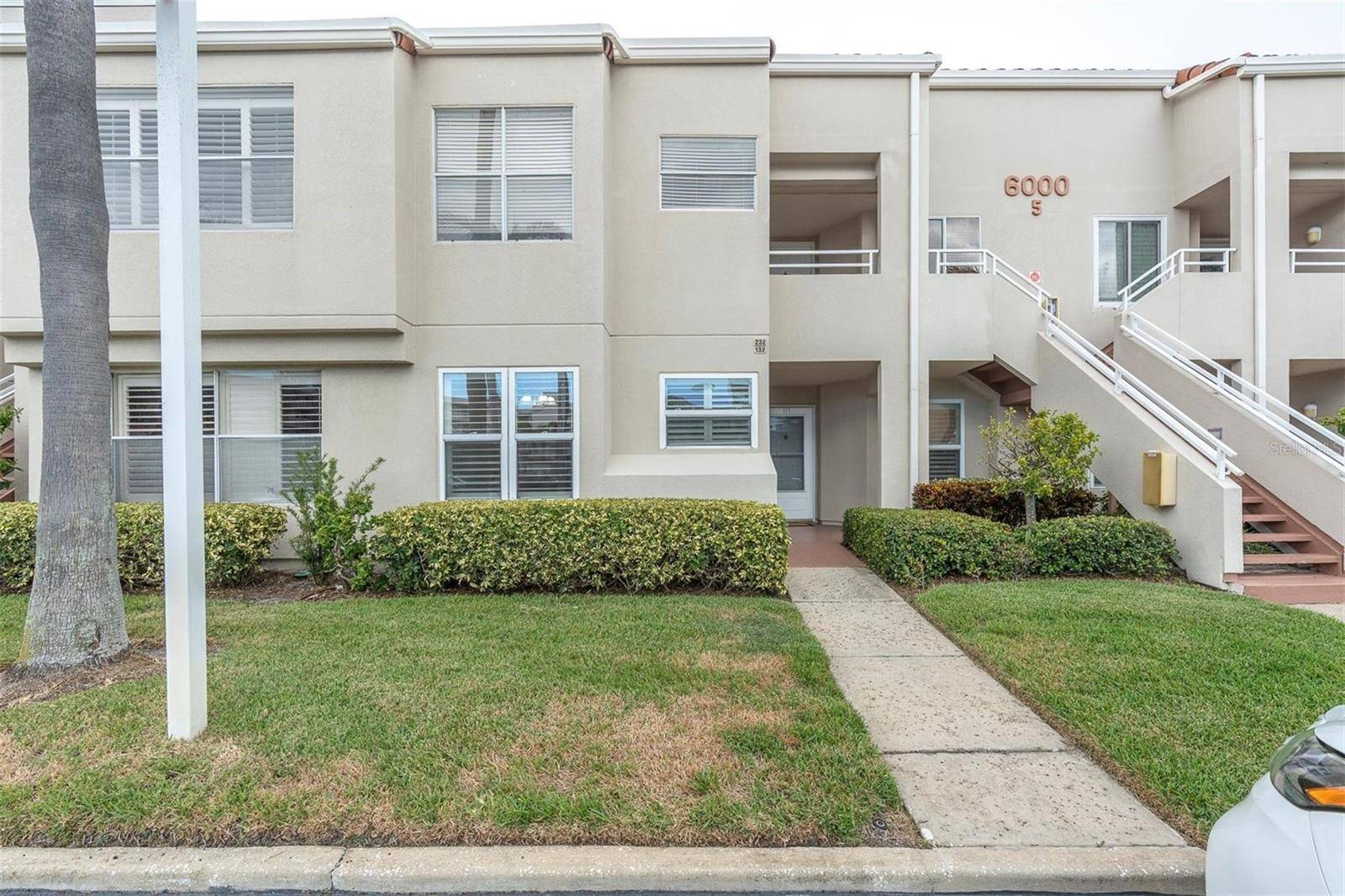 St Petersburg, FL 33715,6000 BAHIA DEL MAR CIR #132