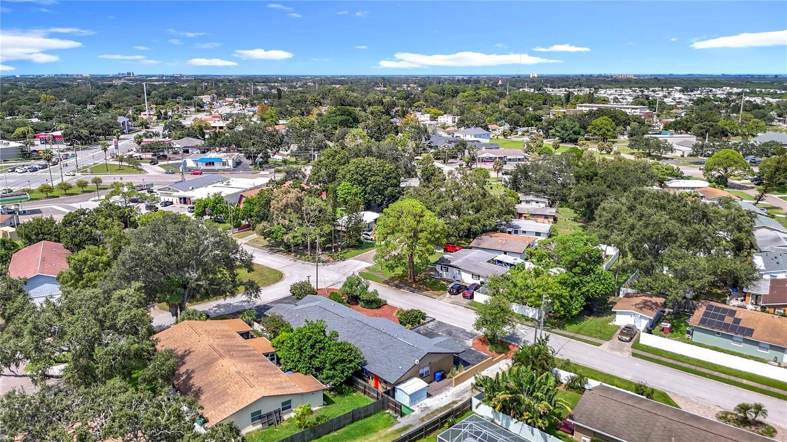 St Petersburg, FL 33703,139 SE JEFFERSON CIR N