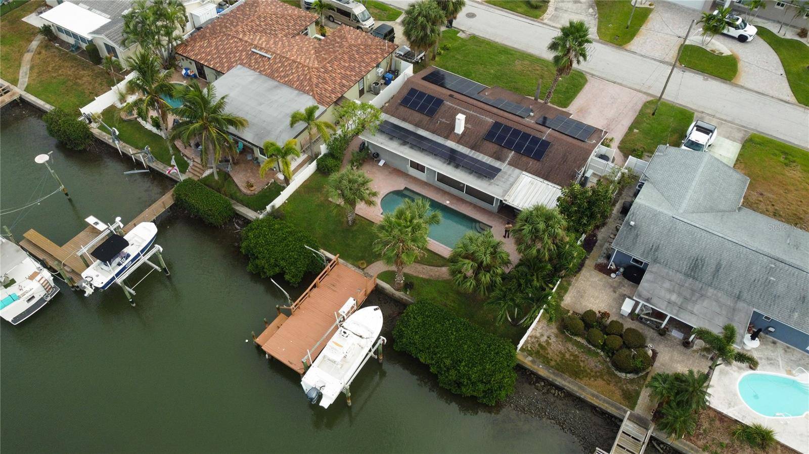 St Petersburg, FL 33707,7861 1ST AVE S