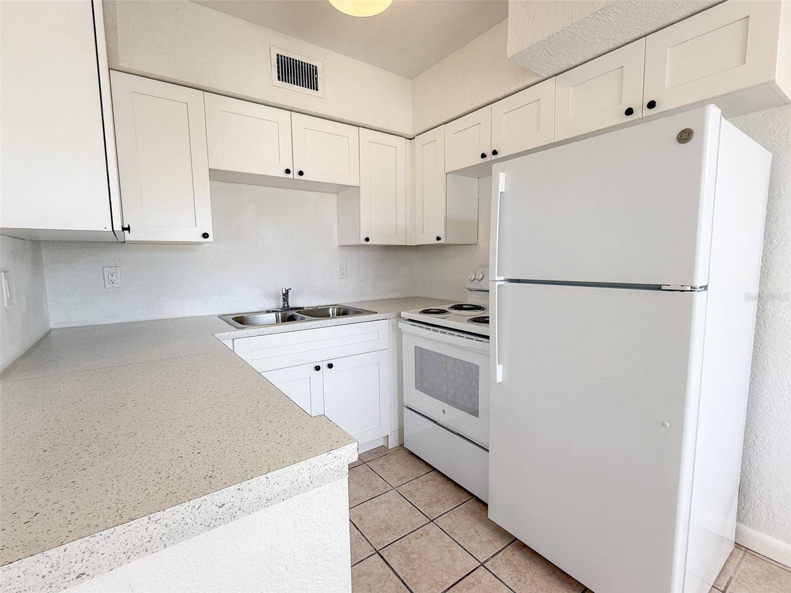 Redington Shores, FL 33708,111 177TH AVE W #2