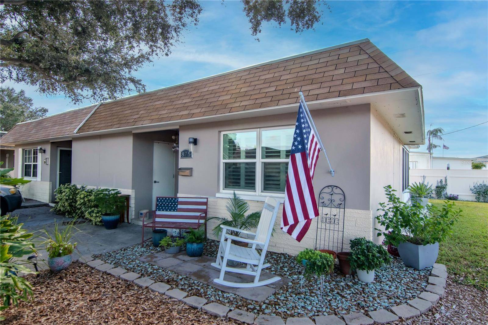 Dunedin, FL 34698,875 SKY LOCH DR S