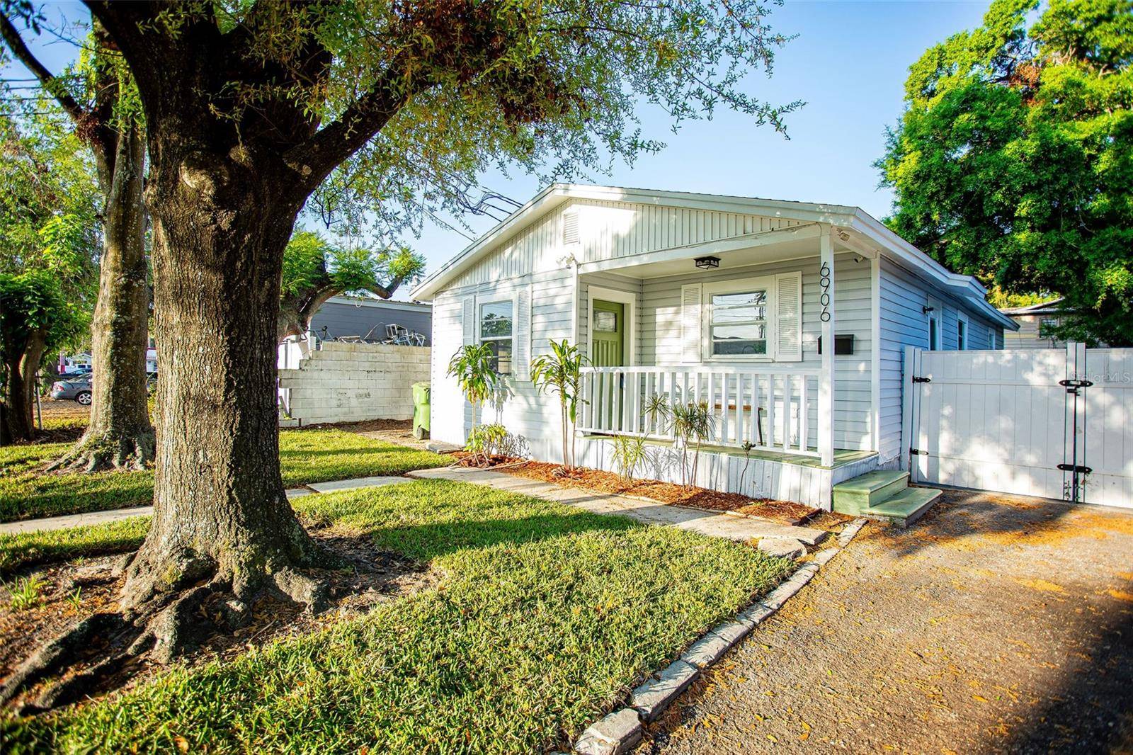 Tampa, FL 33604,6906 N CENTRAL AVE