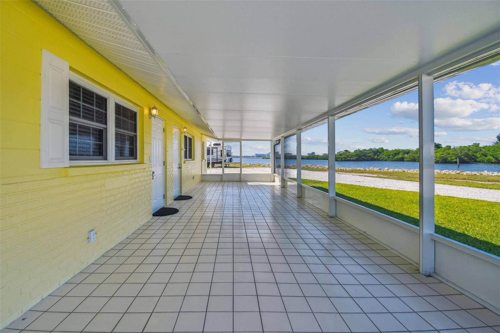 Palmetto, FL 34221,337 4TH ST W #A