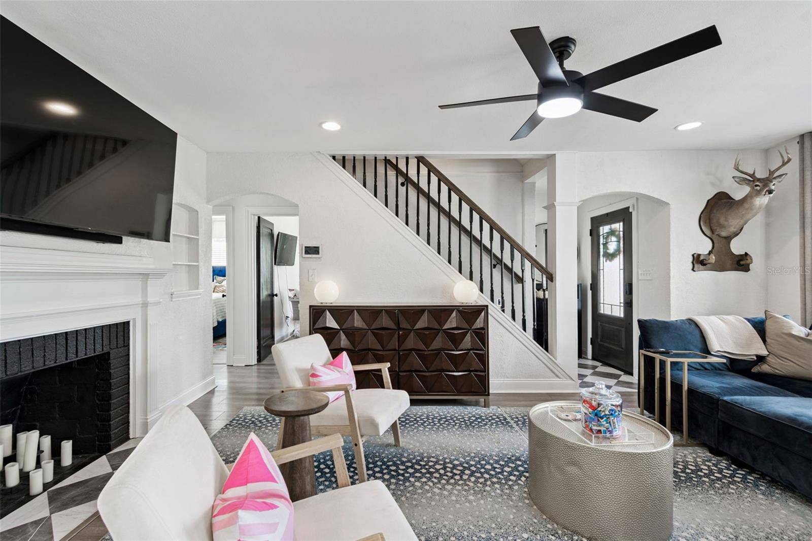 St Petersburg, FL 33713,3330 8TH AVE N