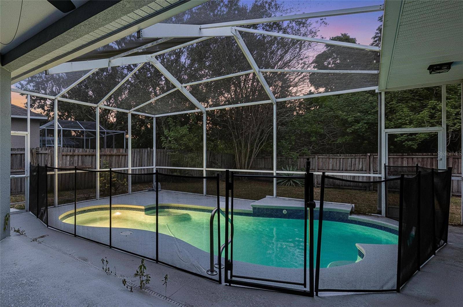 Apollo Beach, FL 33572,6813 REGENTS VILLAGE WAY