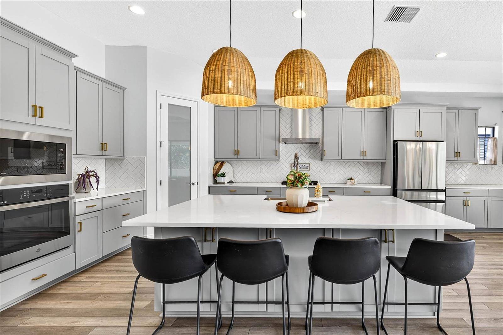 Lithia, FL 33547,14531 WOODLAND SPUR DR