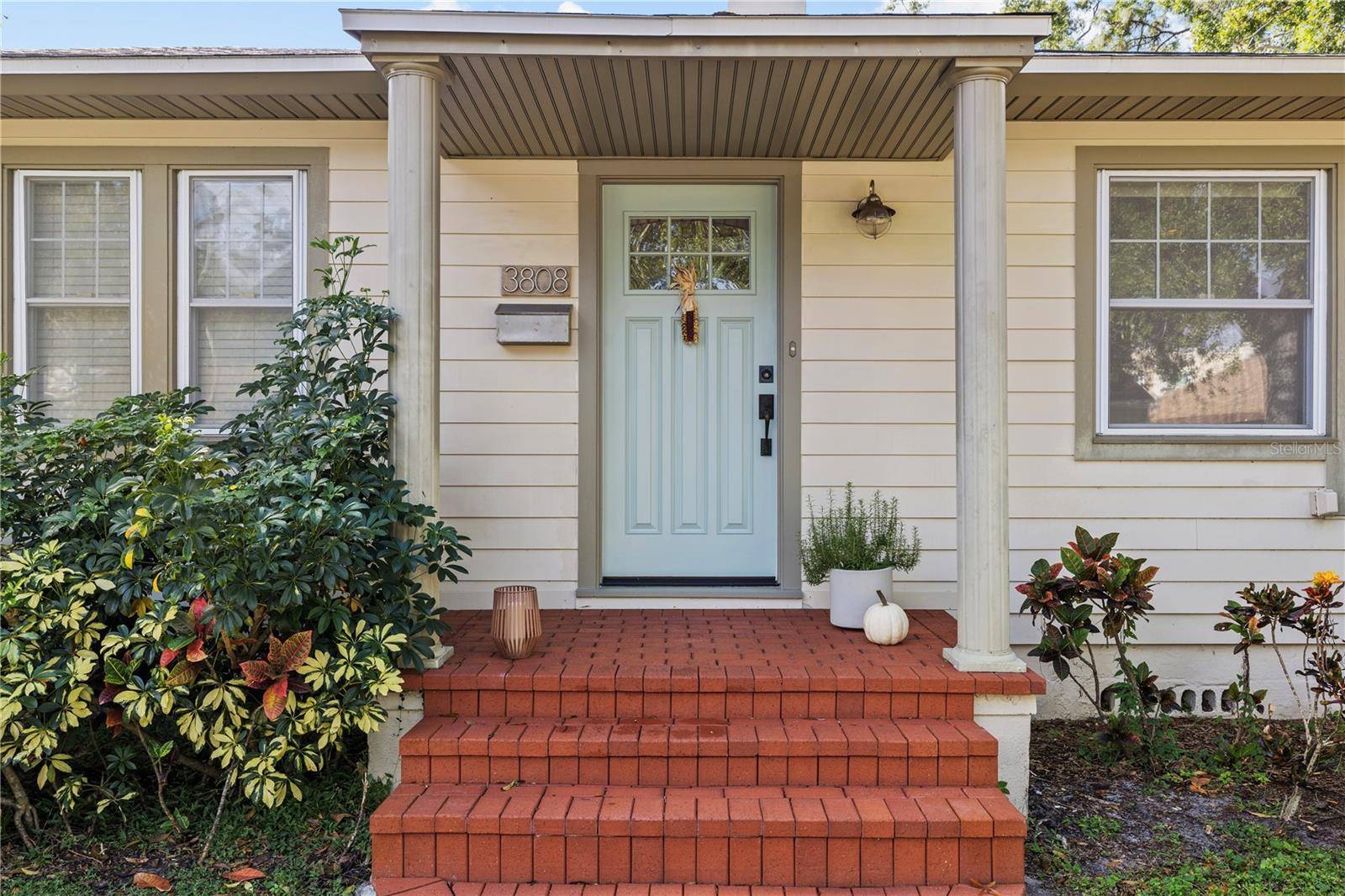 Tampa, FL 33629,3808 W GRANADA ST