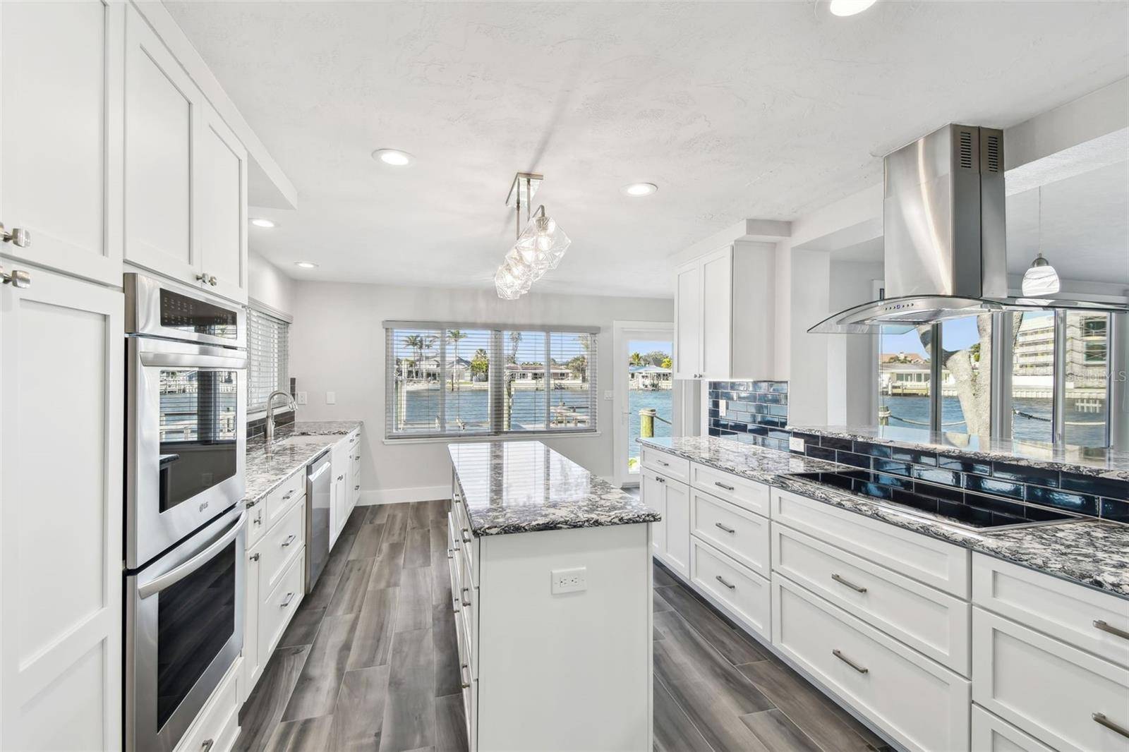 St Petersburg, FL 33707,1514 SEA GULL DR S