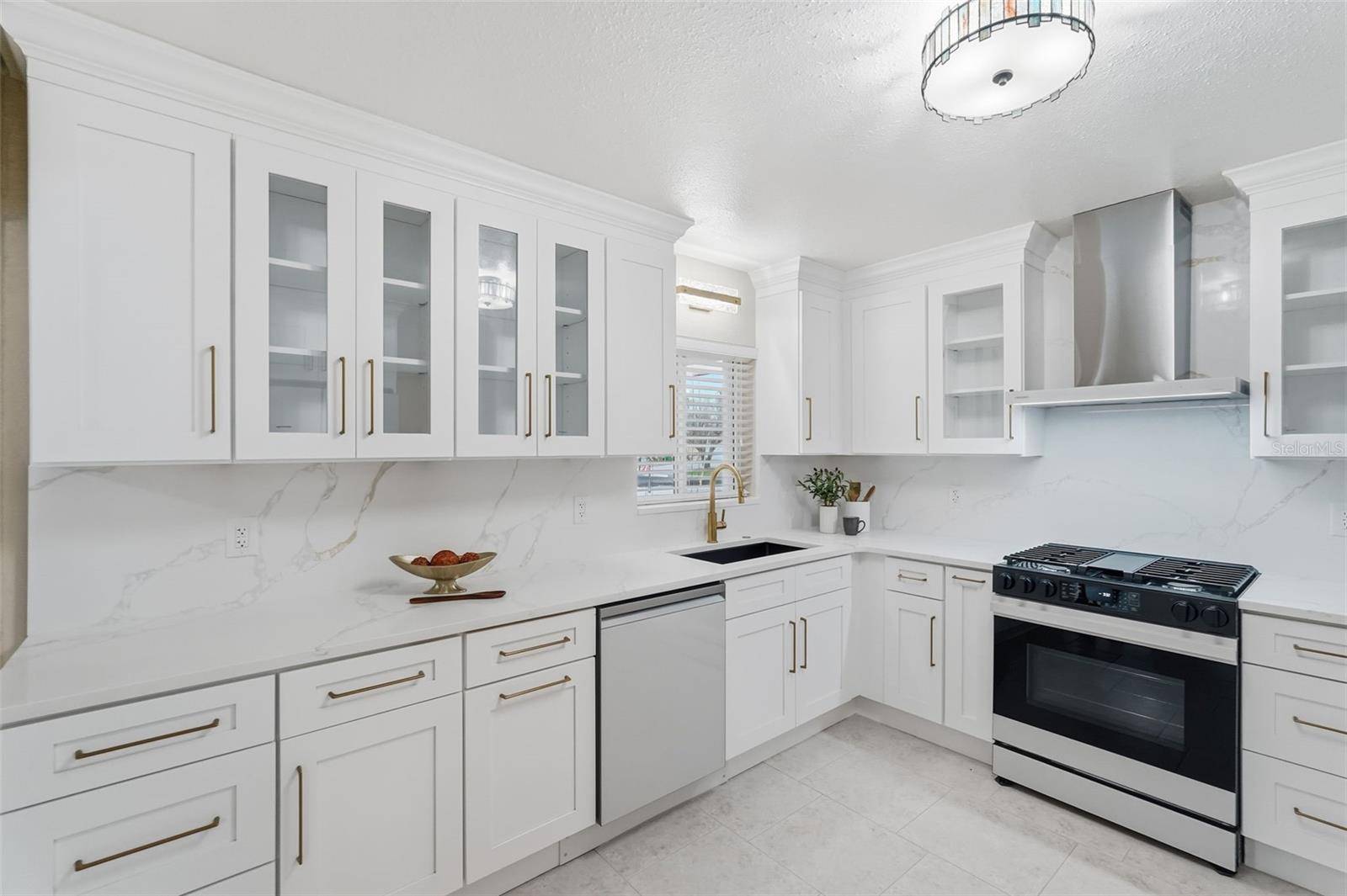 St Petersburg, FL 33707,1391 SEA GULL DR S