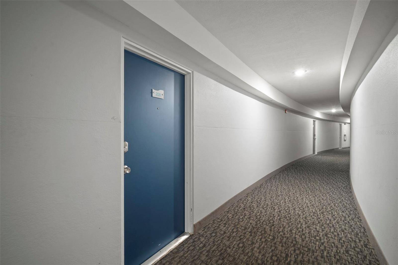 St Petersburg, FL 33712,3315 58TH AVE S #208