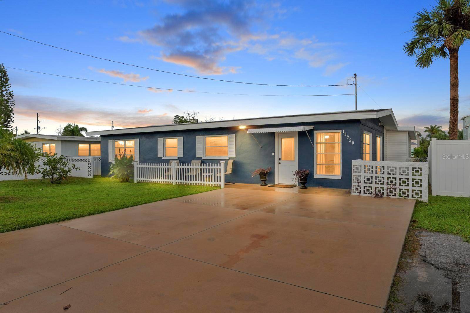 Hudson, FL 34667,13920 BERKOWITZ AVE